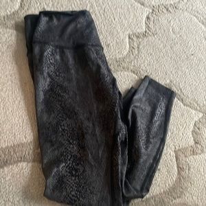 Beyond Yoga black snakeskin leggings